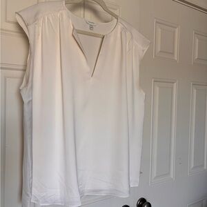 Banana Republic White V-Neck Blouse
